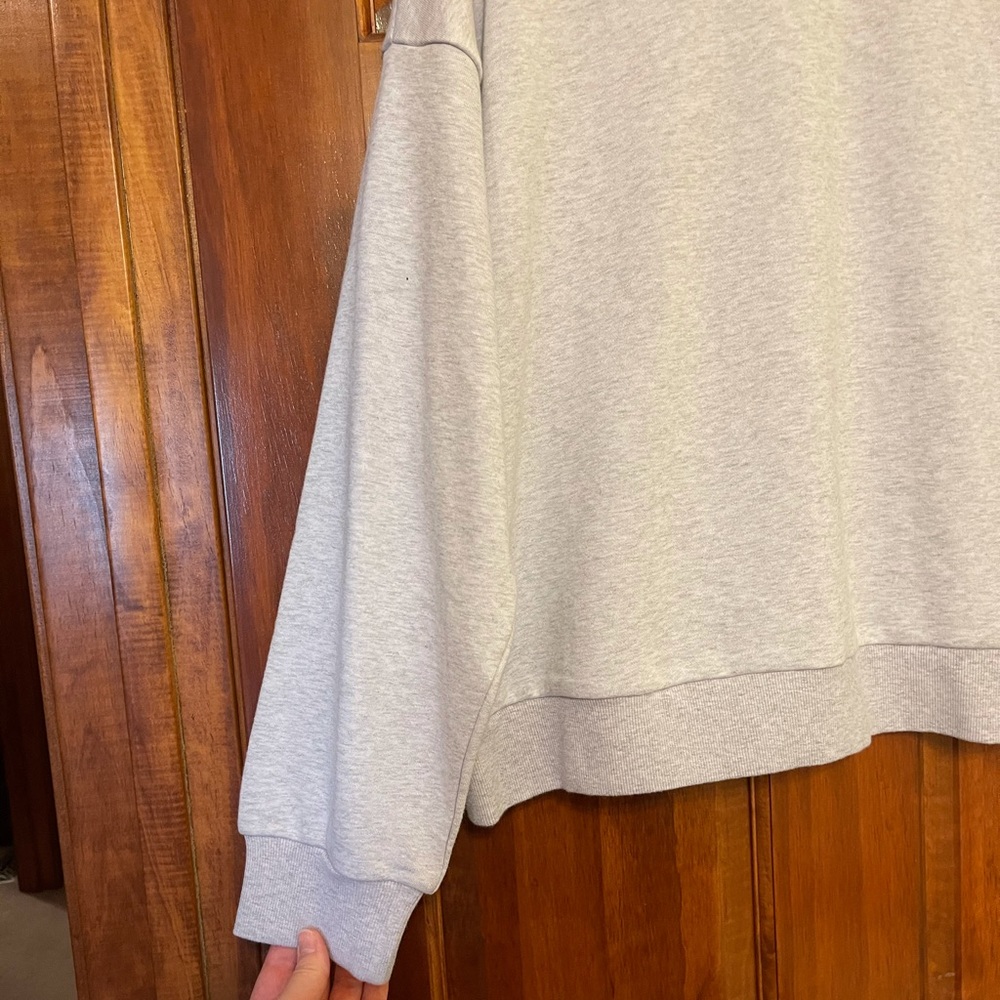 ESSENTIAL SWEATSHIRT - Picture 2 of 11